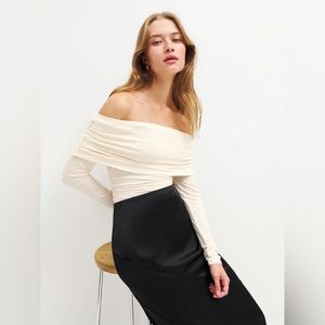 REFORMATION Florentina off white off shoulder top size Medium BNWT